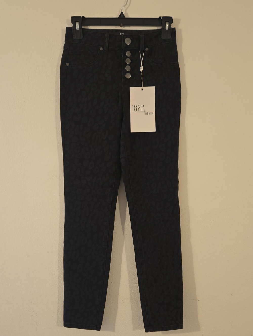 1822 Denim Women's Black Leopard-Print High-Rise Button-Fly Skinny Jeans Stretch